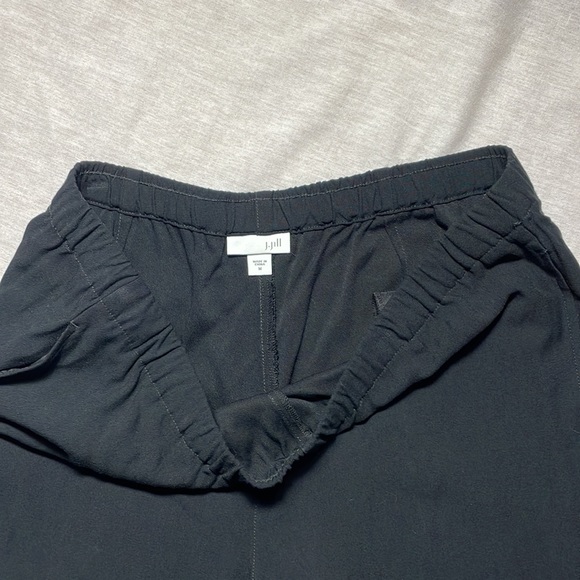 J Jill jet black wide leg cropped pants size M, elastic band waist,27”inseam - Picture 2 of 6